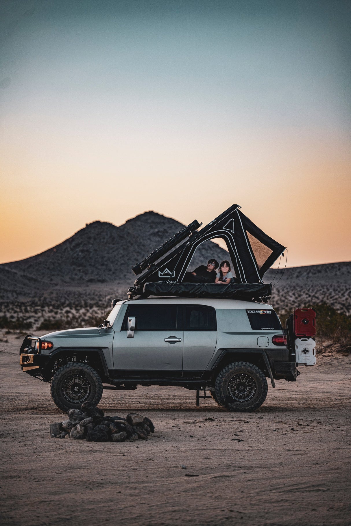 Overland Kings Kawsay Aluminum Clam Shell – Gen 1 RTT